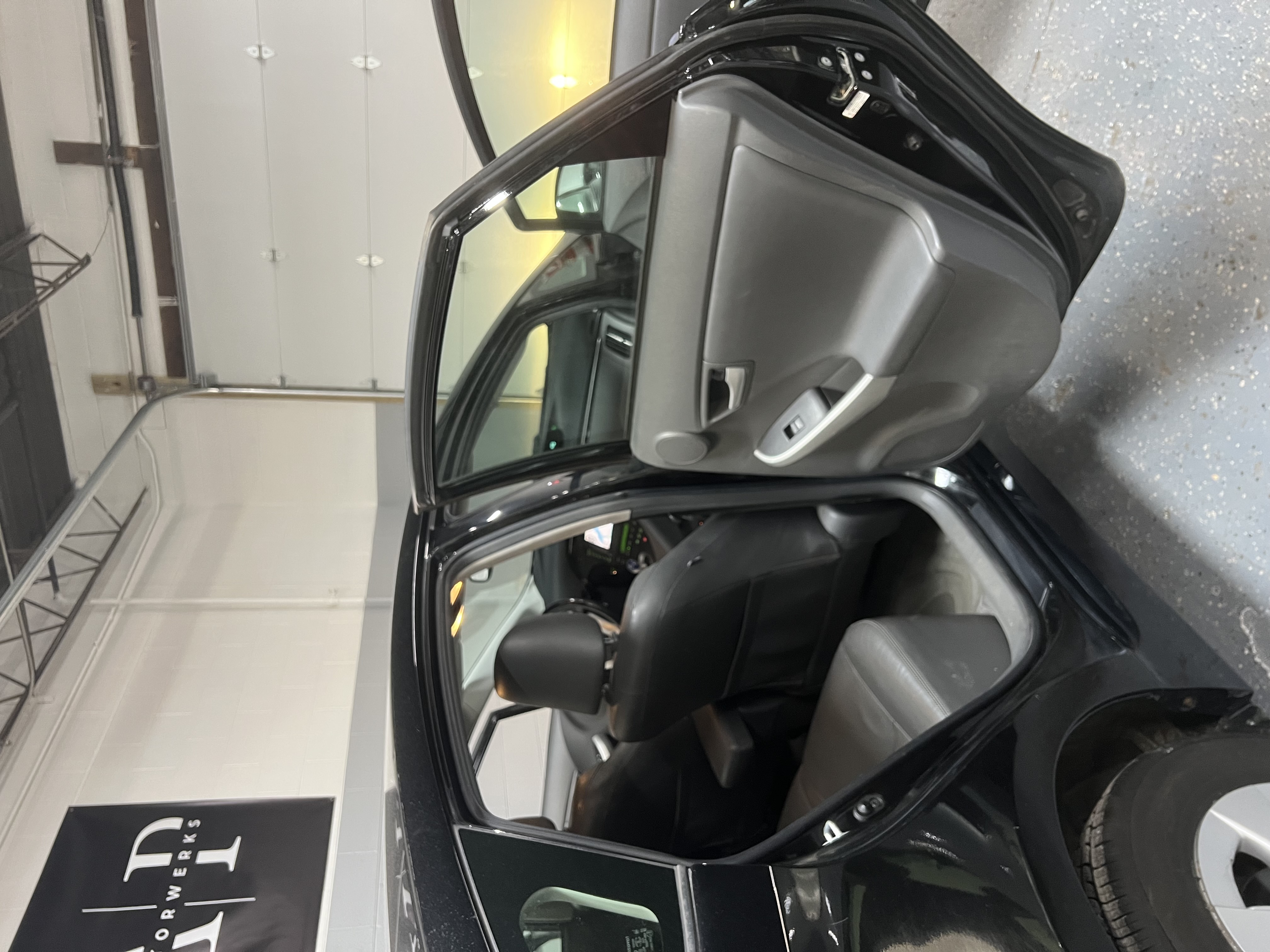 2011 Toyota Prius V - Photo 10