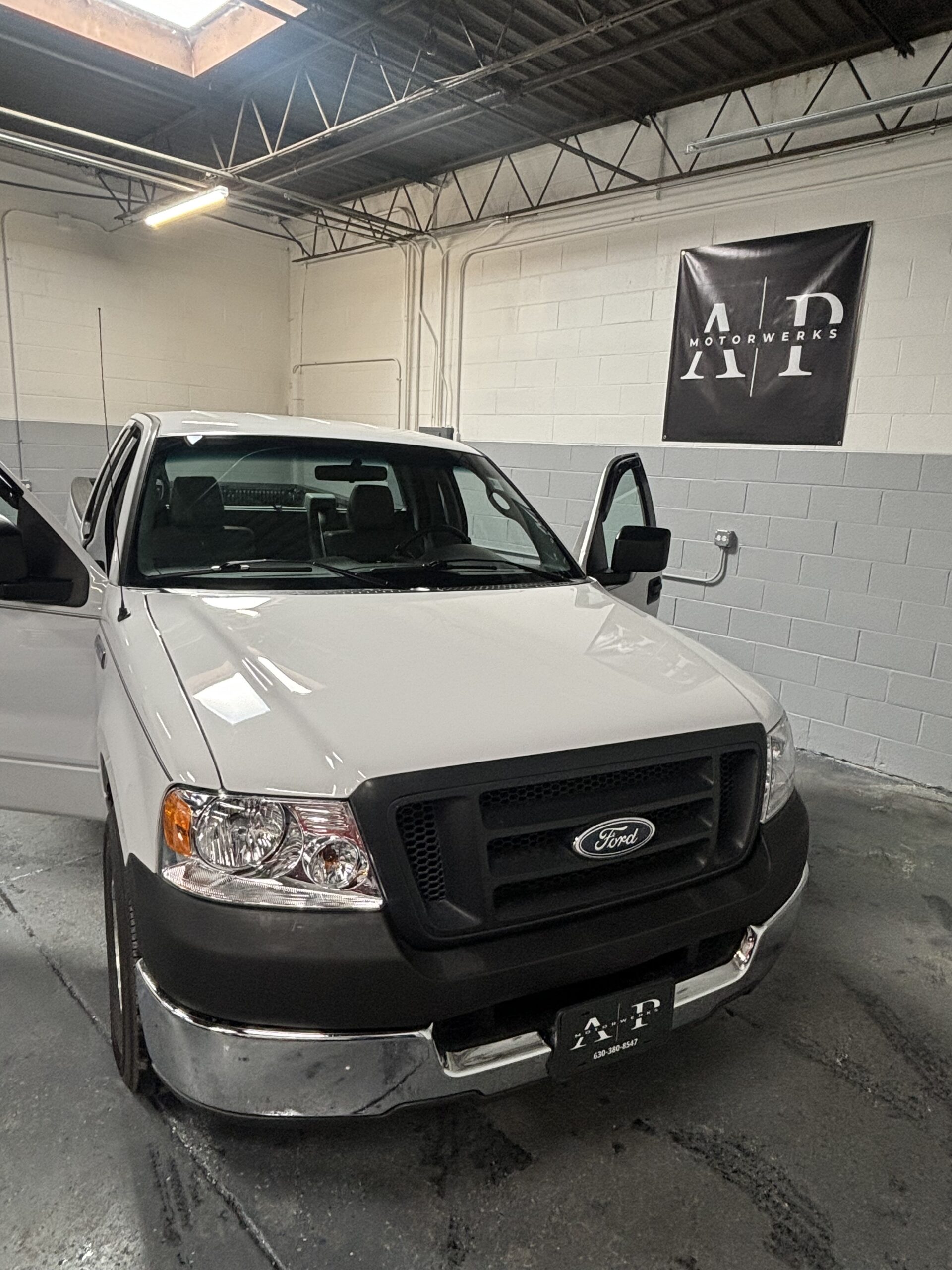 2005 Ford F-150 XL - Photo 7